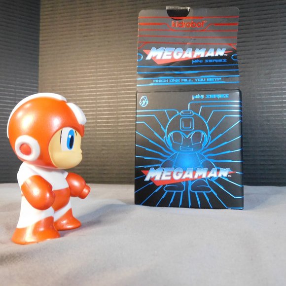 Megaman Kid Robot 1/20 scale model - Picture 2 of 4
